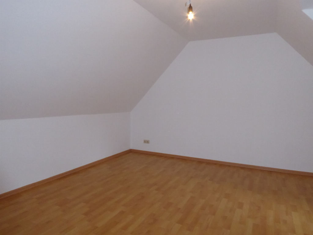 Singles oder Studenten gesucht 2 - Zimmer - Küche - Bad in Isernhagen-Süd - Photo 4