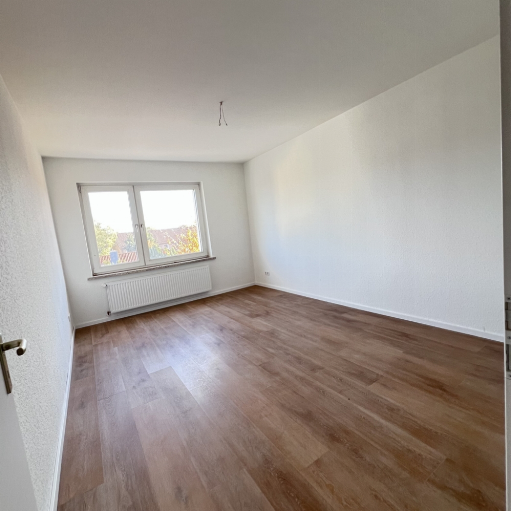 Langenhagen - frisch sanierte 3-Zi-Wohnung im 3.OG mit Balkon und Garage - Foto 5