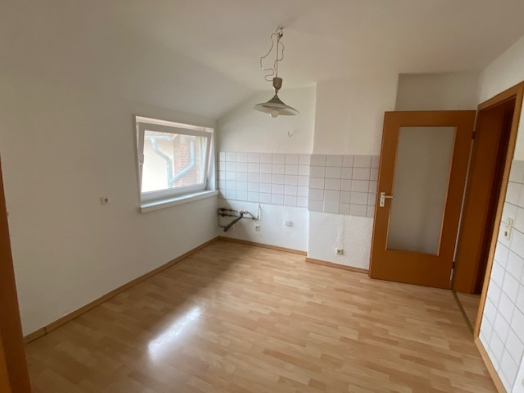 Ortsrandlage Berenbostel - große 4-Zi-Wohnung im Obergeschoss mit Garage und Stellplatz - Photo 4