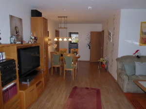 3-Zi-Wohnung, 1. OG, Westbalkon, Fahrstuhl, Stellplatz