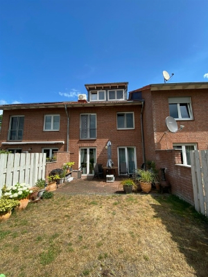 Gepflegtes Reihenmittelhaus in Garbsen/OT
mit Garage und Garten in Energieklasse B