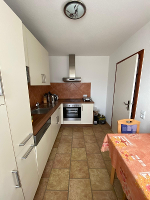 Berenbostel - sanierte 4-Zi-ETW im  1.OG  mit Loggia und EBK