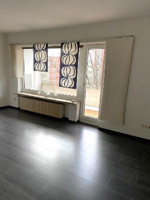 3-Zi-Wohnung im 3.OG mit Balkon und Garage in Langenhagen