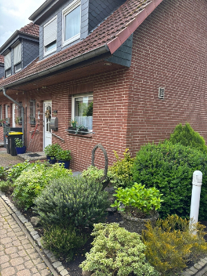 Empelde - Wohnpark am See -
gepflegtes Reihenendhaus mit Garage