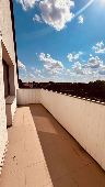 großer Balkon